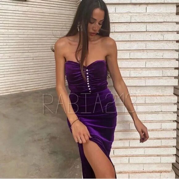 Zara Tops - ZARA CROPPED VELVET TOP 